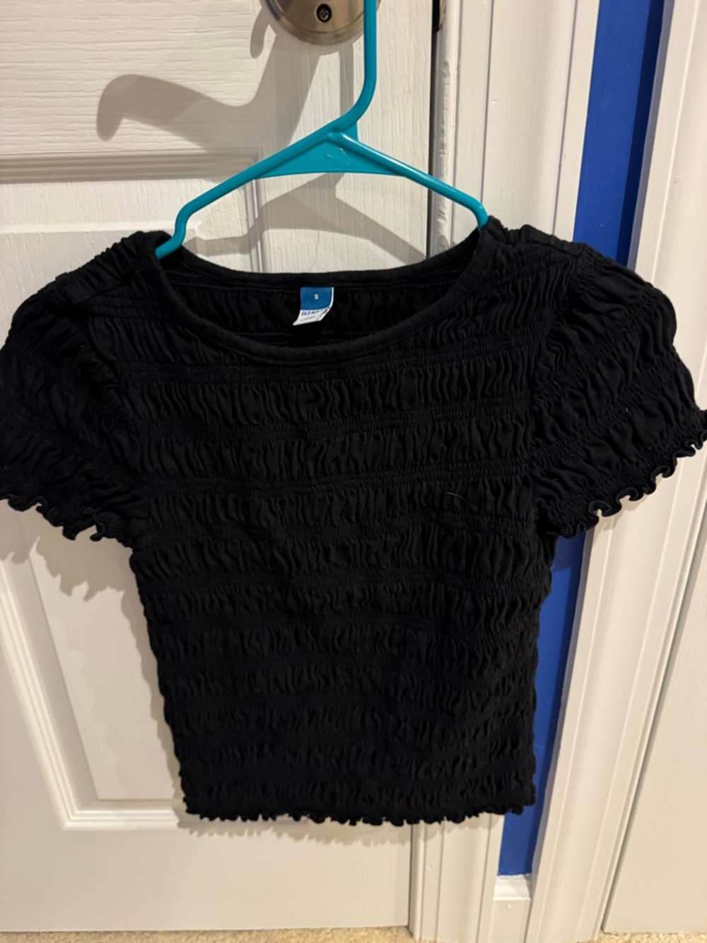 Old Navy Black Smocked Short-Sleeve Crop Top